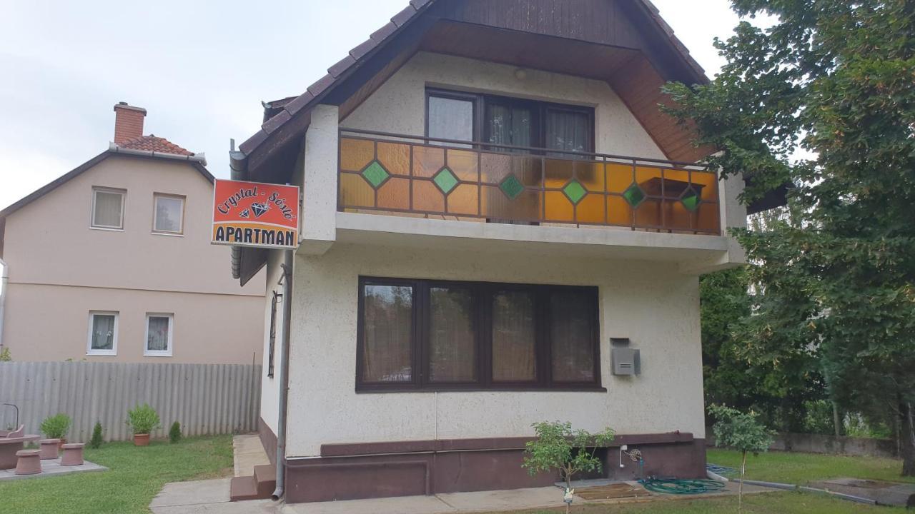 Crystal Sosto Apartman Nyiregyhaza Bagian luar foto