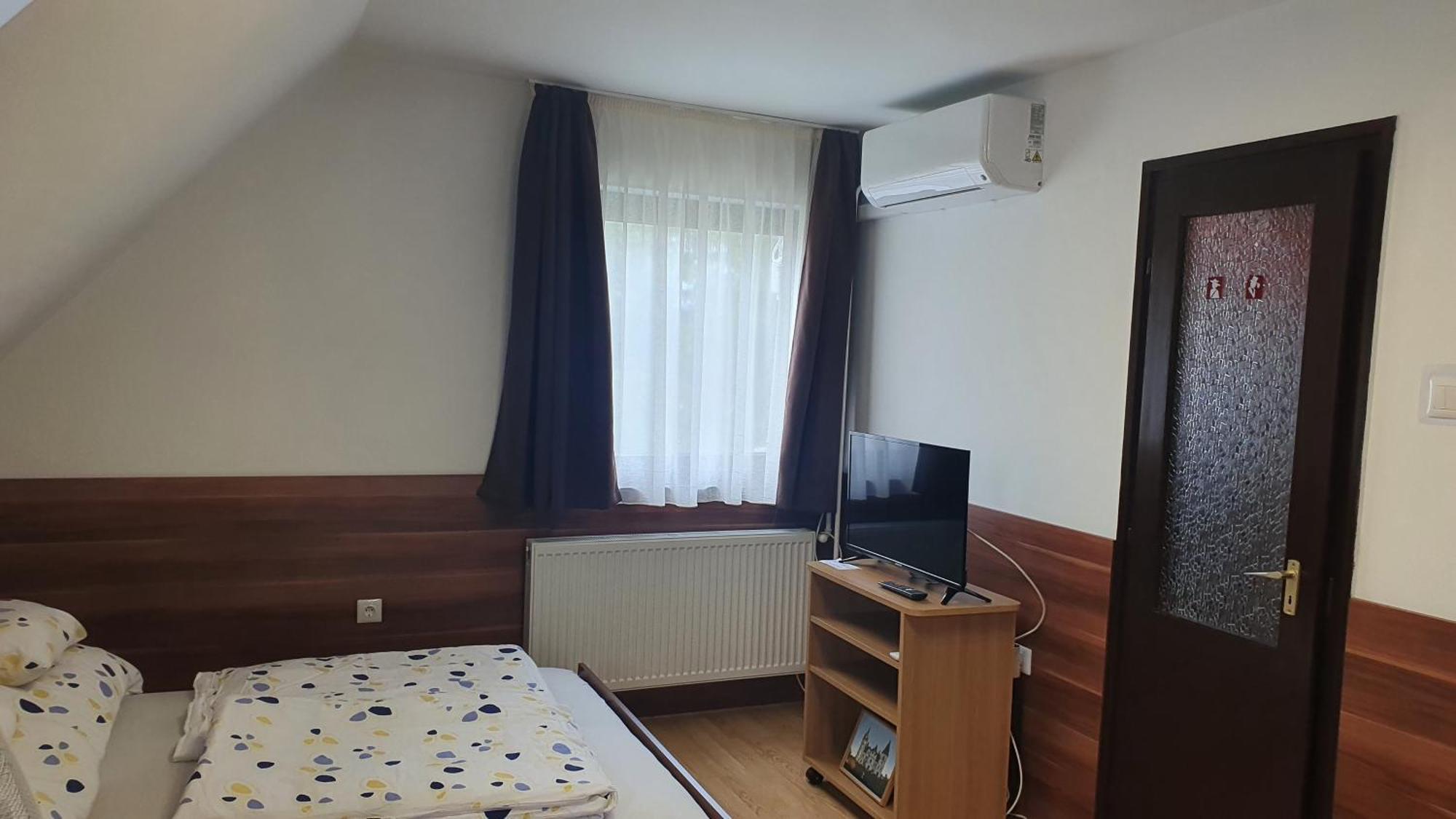 Crystal Sosto Apartman Nyiregyhaza Ruang foto