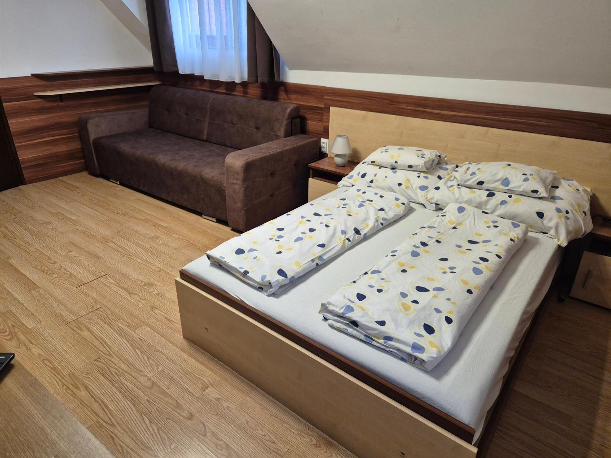 Crystal Sosto Apartman Nyiregyhaza Bagian luar foto