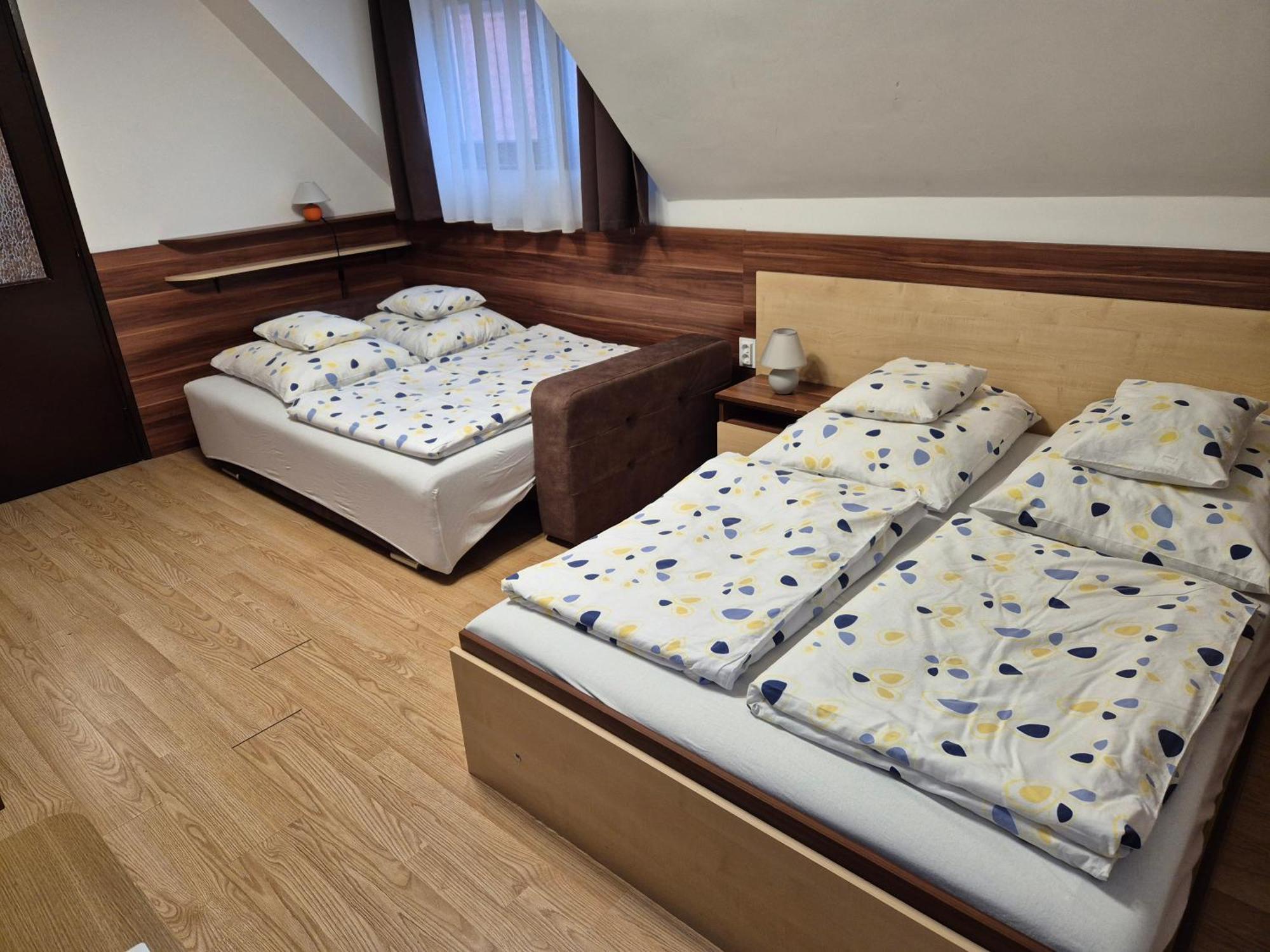 Crystal Sosto Apartman Nyiregyhaza Bagian luar foto