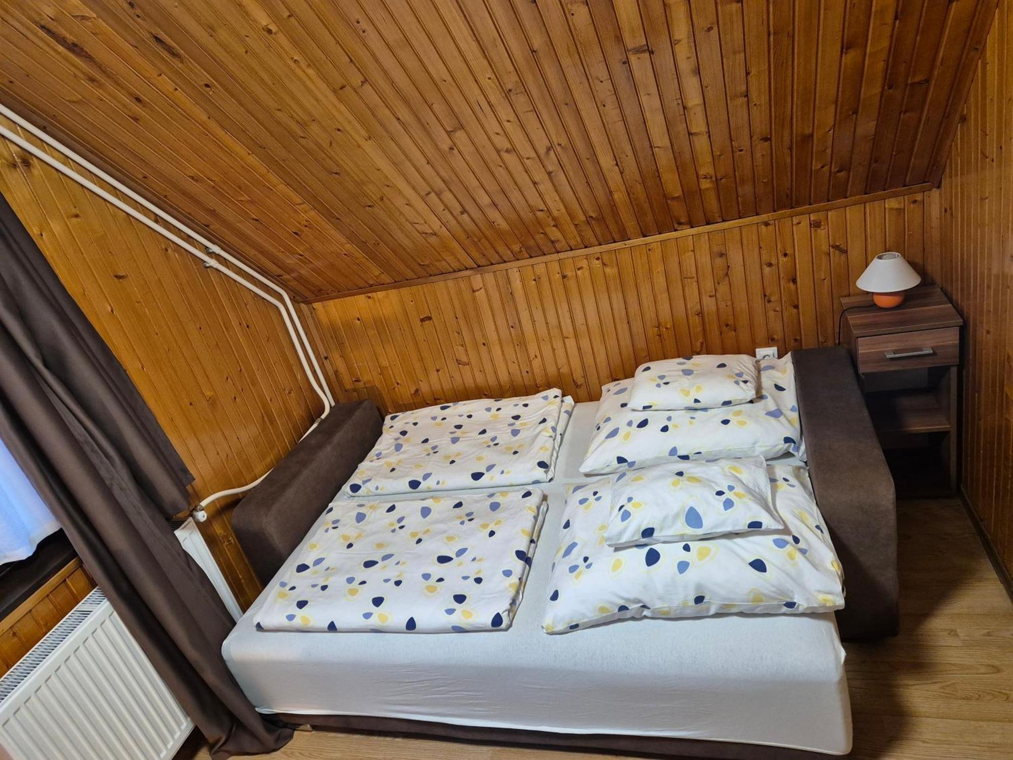 Crystal Sosto Apartman Nyiregyhaza Bagian luar foto