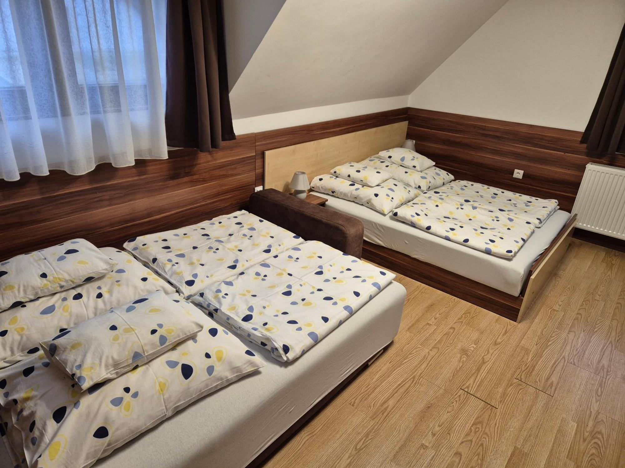 Crystal Sosto Apartman Nyiregyhaza Bagian luar foto