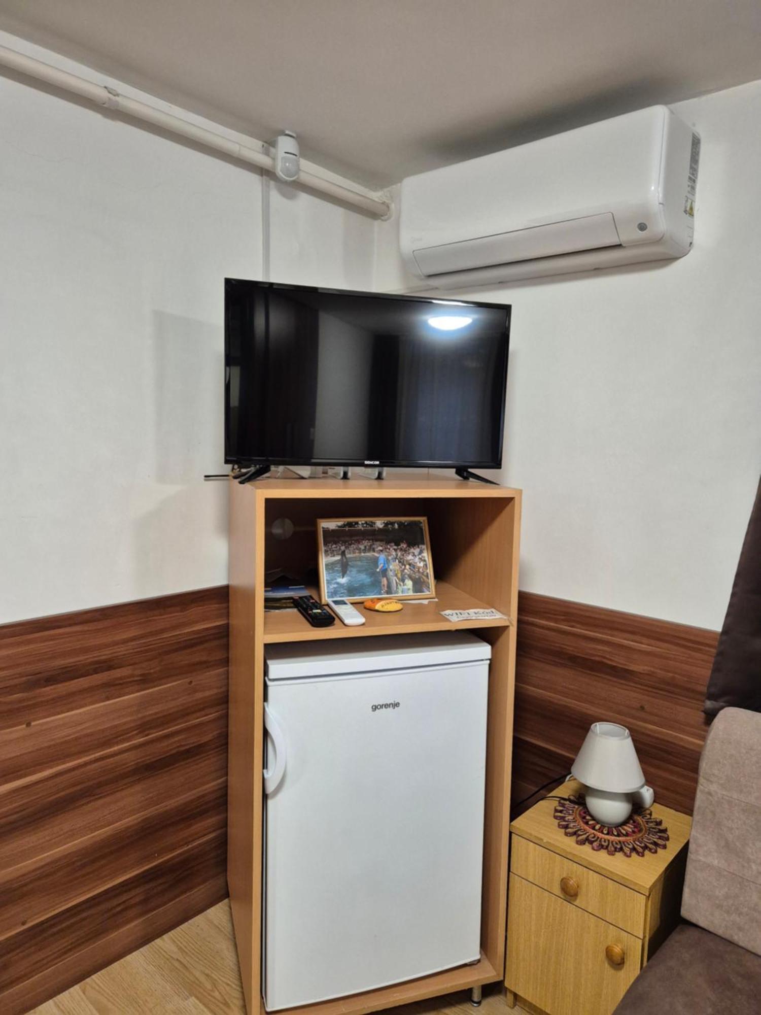 Crystal Sosto Apartman Nyiregyhaza Bagian luar foto