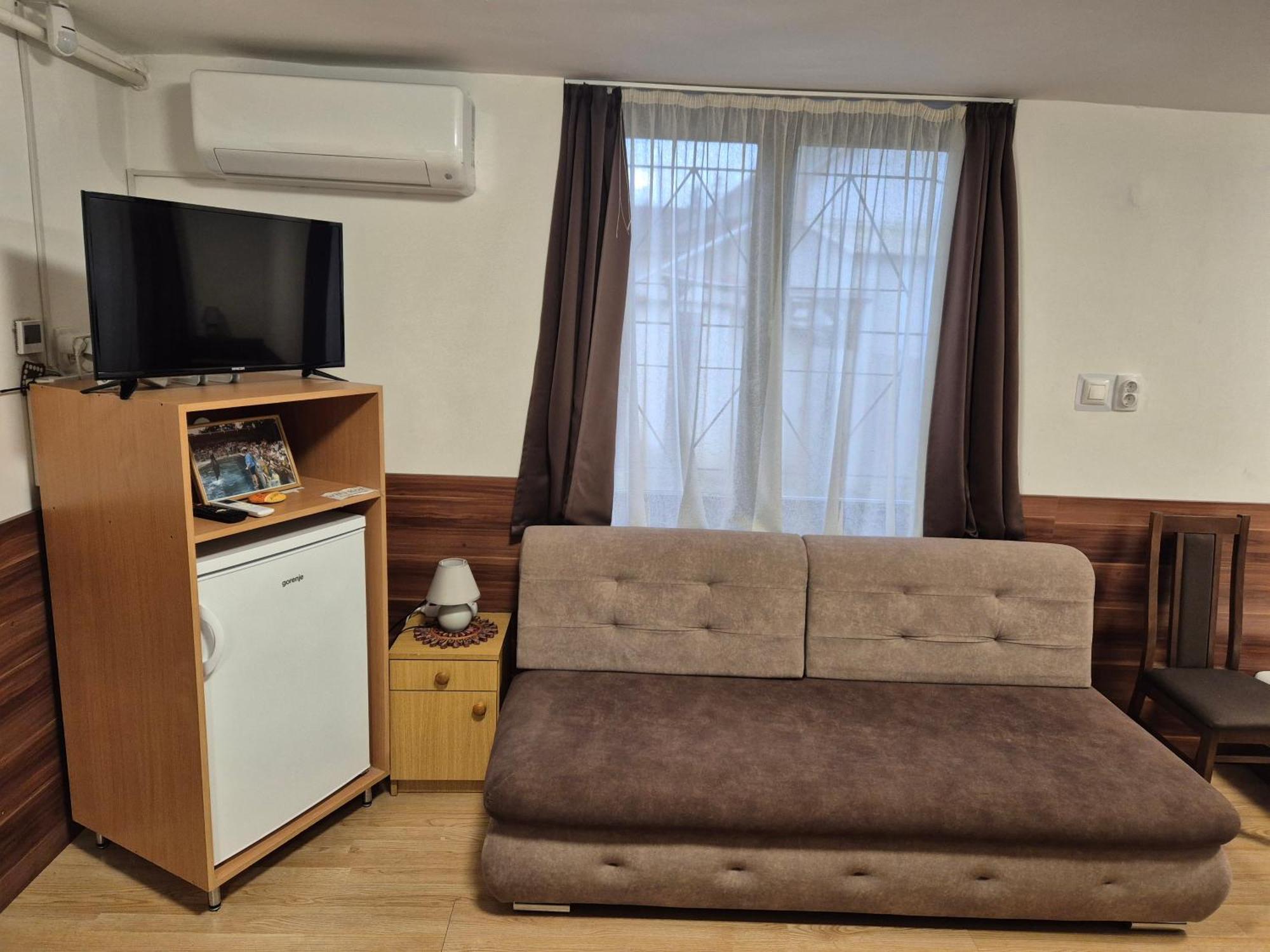 Crystal Sosto Apartman Nyiregyhaza Bagian luar foto