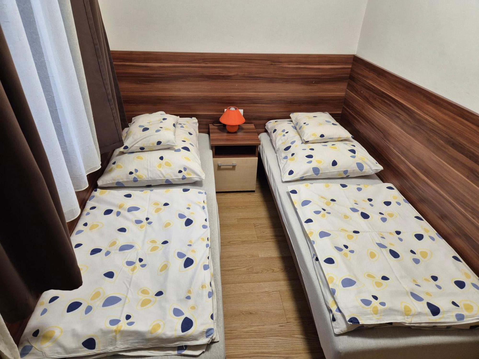 Crystal Sosto Apartman Nyiregyhaza Bagian luar foto